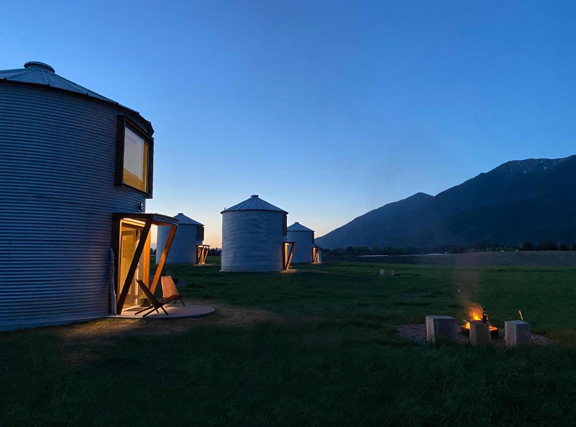 Clark Farm Silos - 5 Silo Mountain View Retreat Калиспелл Экстерьер фото
